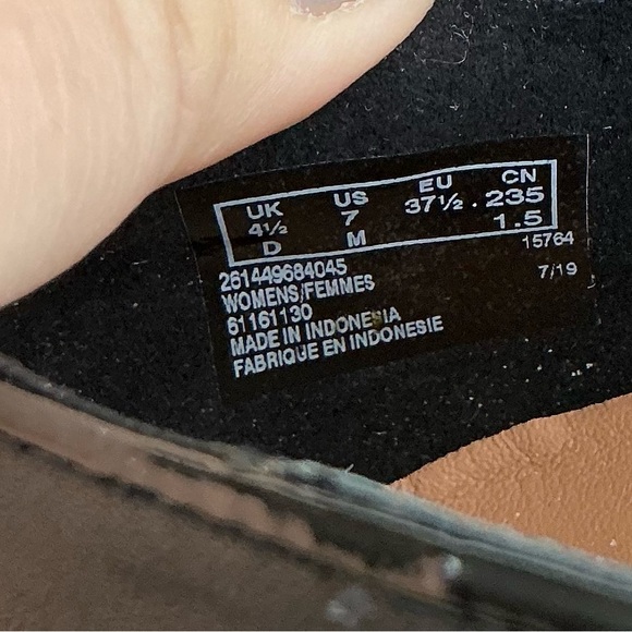 Classic 100% Black Leather Loafers Unstructured Clarks  Arch Support NWOT - Picture 9 of 11